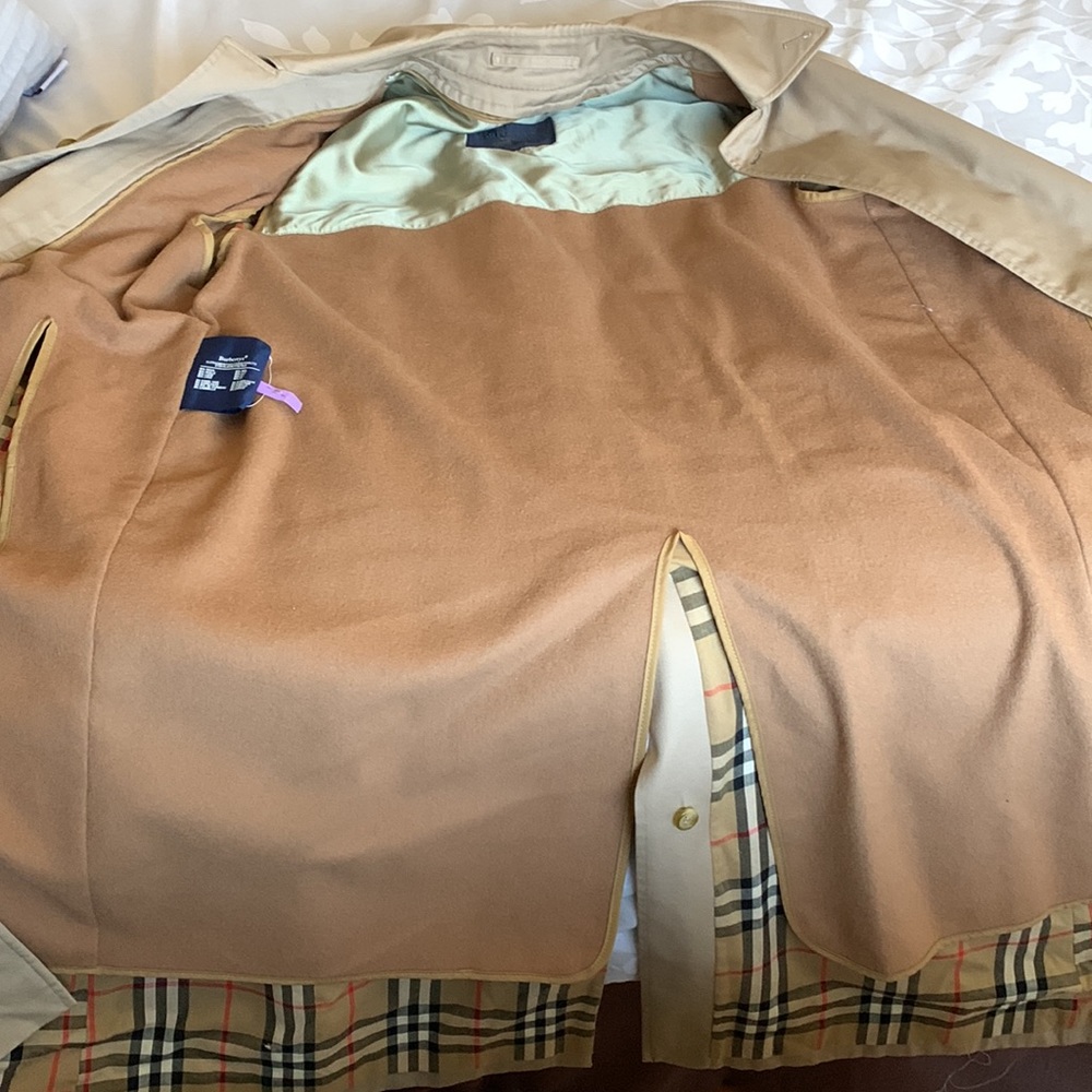Vintage Burberry Coat with Removable Wool Lining - Picture 8 of 16